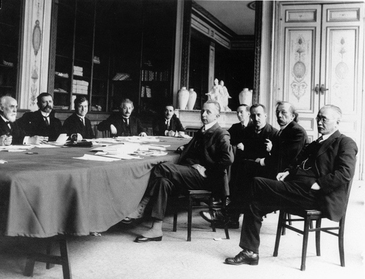 Διεθνής Επιτροπή για την Πνευματική Συνεργασία της Κοινωνίας των Εθνών - Φωτογραφία από συνεδρίαση στην Γενεύη το 1922.